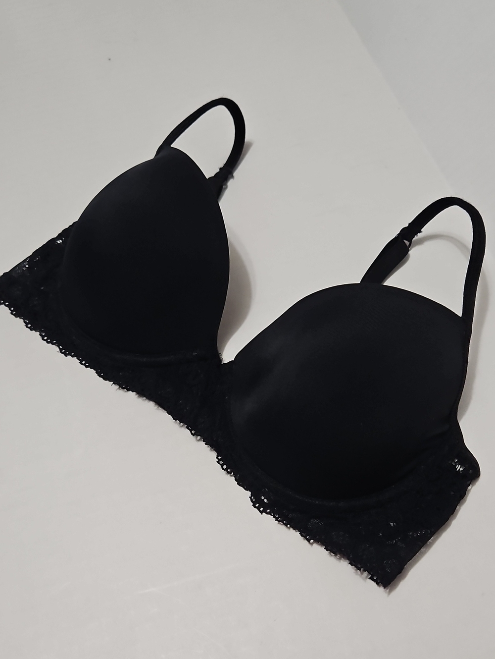 Olga Women's Black Lace Trim T-Shirt Underwire Bra Size 34C